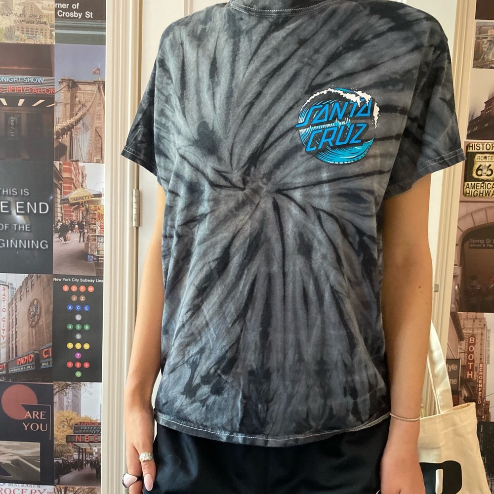 SANTA CRUZ GRAPHIC TEE